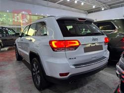 جیپ گراند شیرۆکی